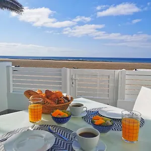 https://luxury-apartment-on-the-beach.in-canary-islands.com